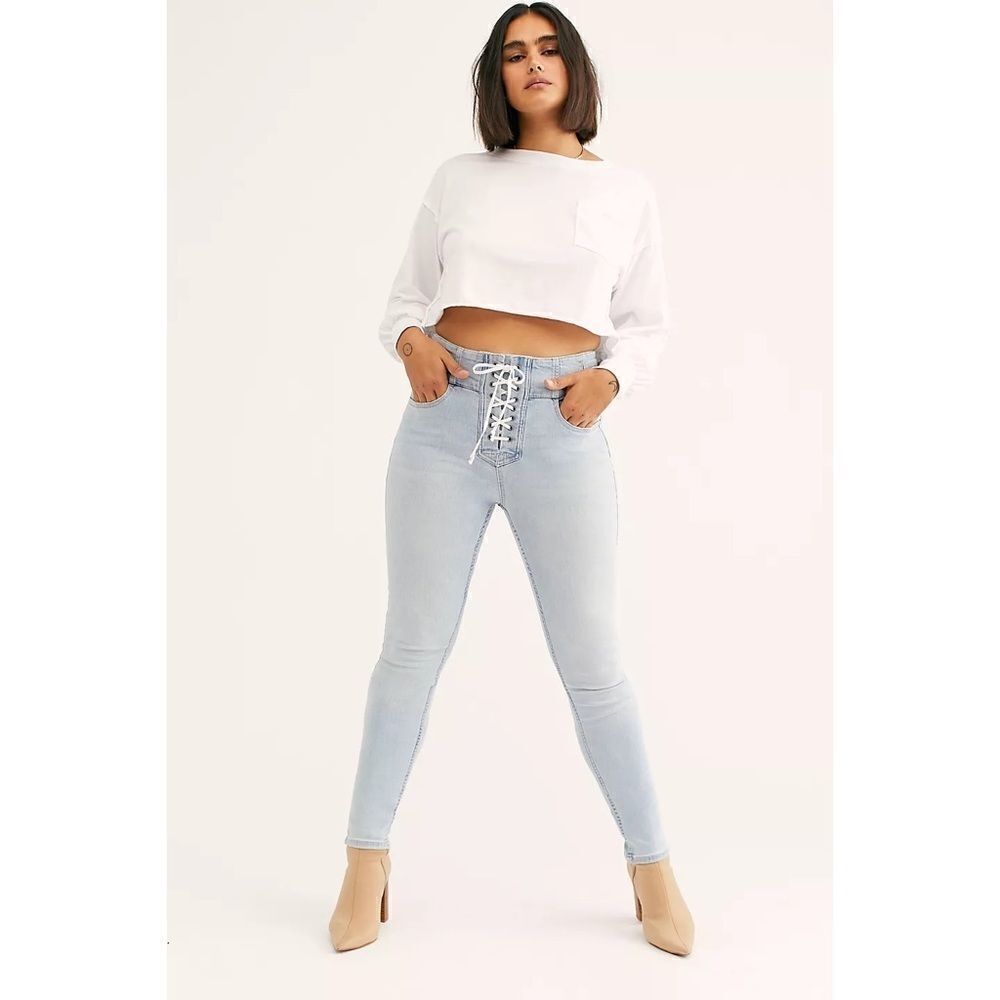 CRVY We the Free High-Rise Lace-Up Skinny Jeans NWT